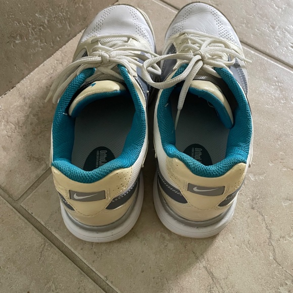 Women’s Nike Court Lite Tennis Shoes 10 - Picture 5 of 5